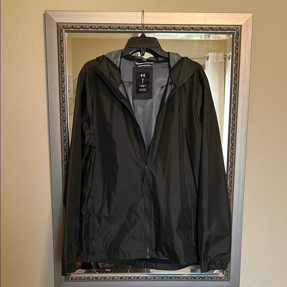 Under Armour Men's Green Jacket
